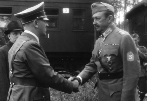 Hitleri ja Mannerheimi kohtumine. Hitleri selja taga president Ryti.