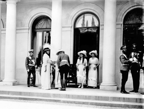 Aleksandra, Maria ja Tatjana Livadias 1914.